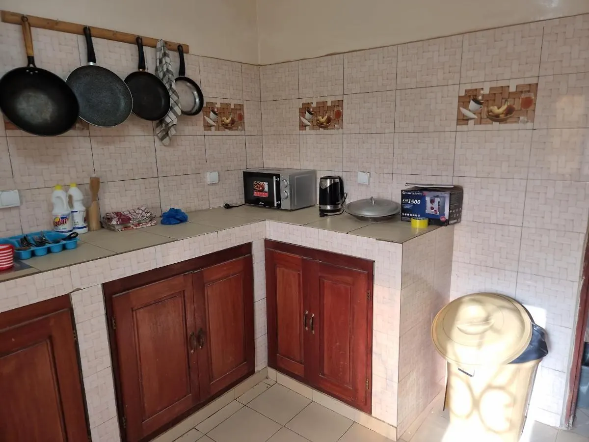 Homestay Chambres Privees Climatisees-Douches Personnelles-Neflix-Salon Dakar