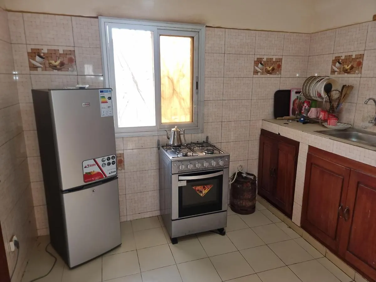 Chambres Privees Climatisees-Douches Personnelles-Neflix-Salon Dakar Senegal