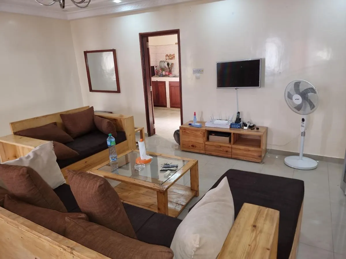 Chambres Privees Climatisees-Douches Personnelles-Neflix-Salon Dakar 0*,  Senegal