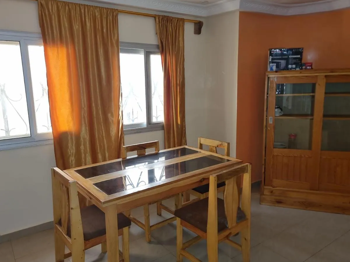 Homestay Chambres Privees Climatisees-Douches Personnelles-Neflix-Salon Dakar Senegal
