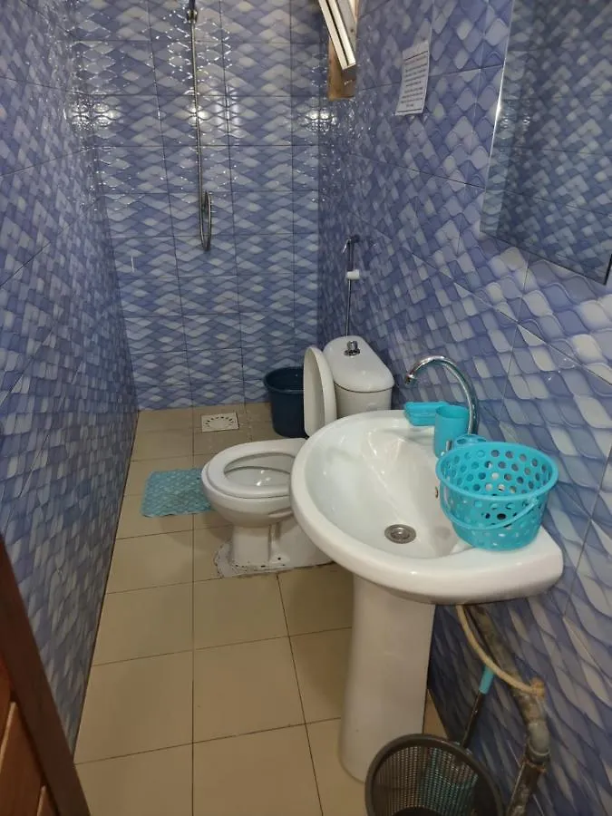 Chambres Privees Climatisees-Douches Personnelles-Neflix-Salon Dakar