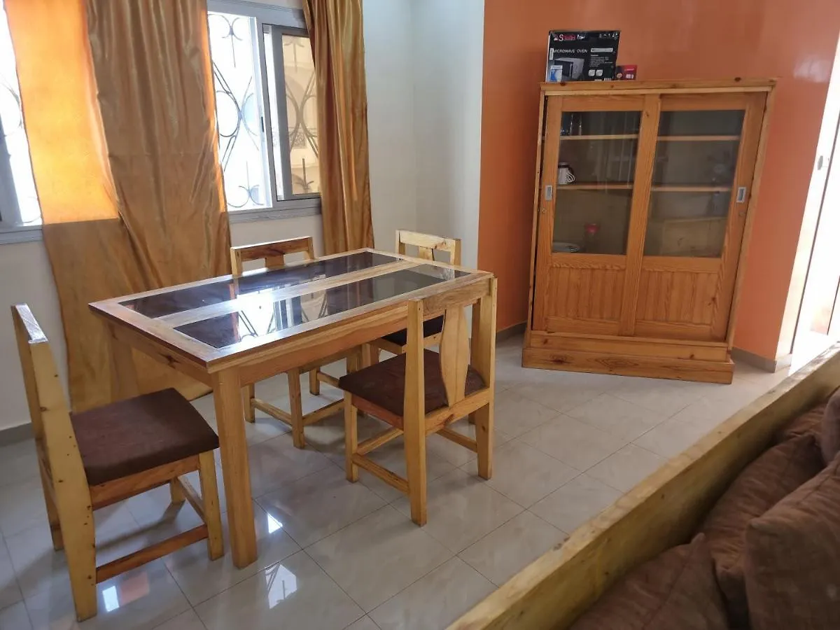 Homestay Chambres Privees Climatisees-Douches Personnelles-Neflix-Salon Dakar Senegal